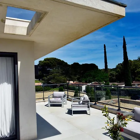 Villam, Piscine, A Pied *