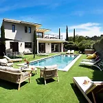 Villa Villam, Piscine, A Pied