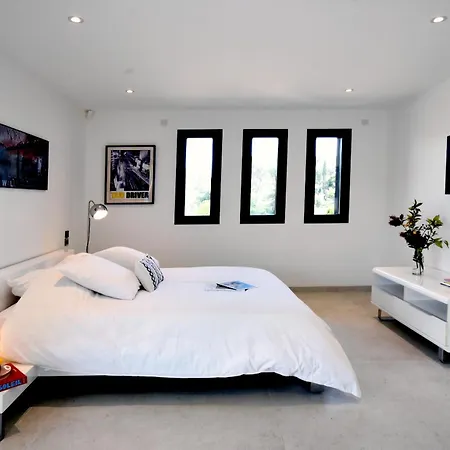 Villam, Piscine, A Pied Villa
